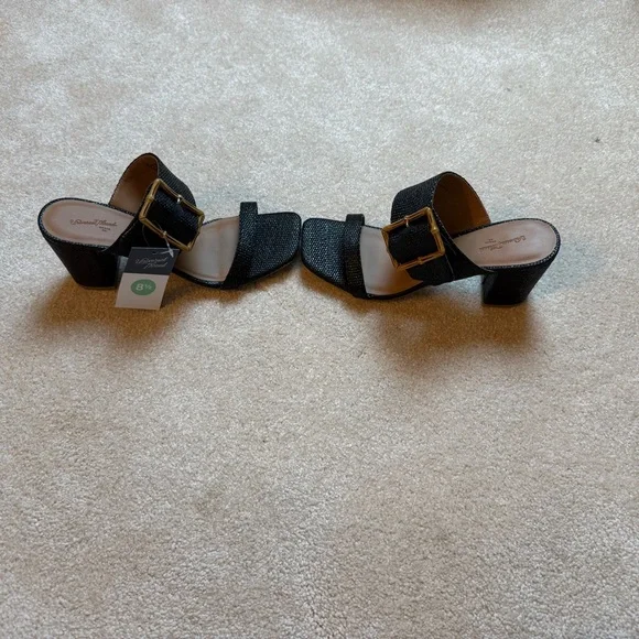 Universal Thread Black Block Heel Sandals with Gold Buckle NWT - Picture 2 of 7